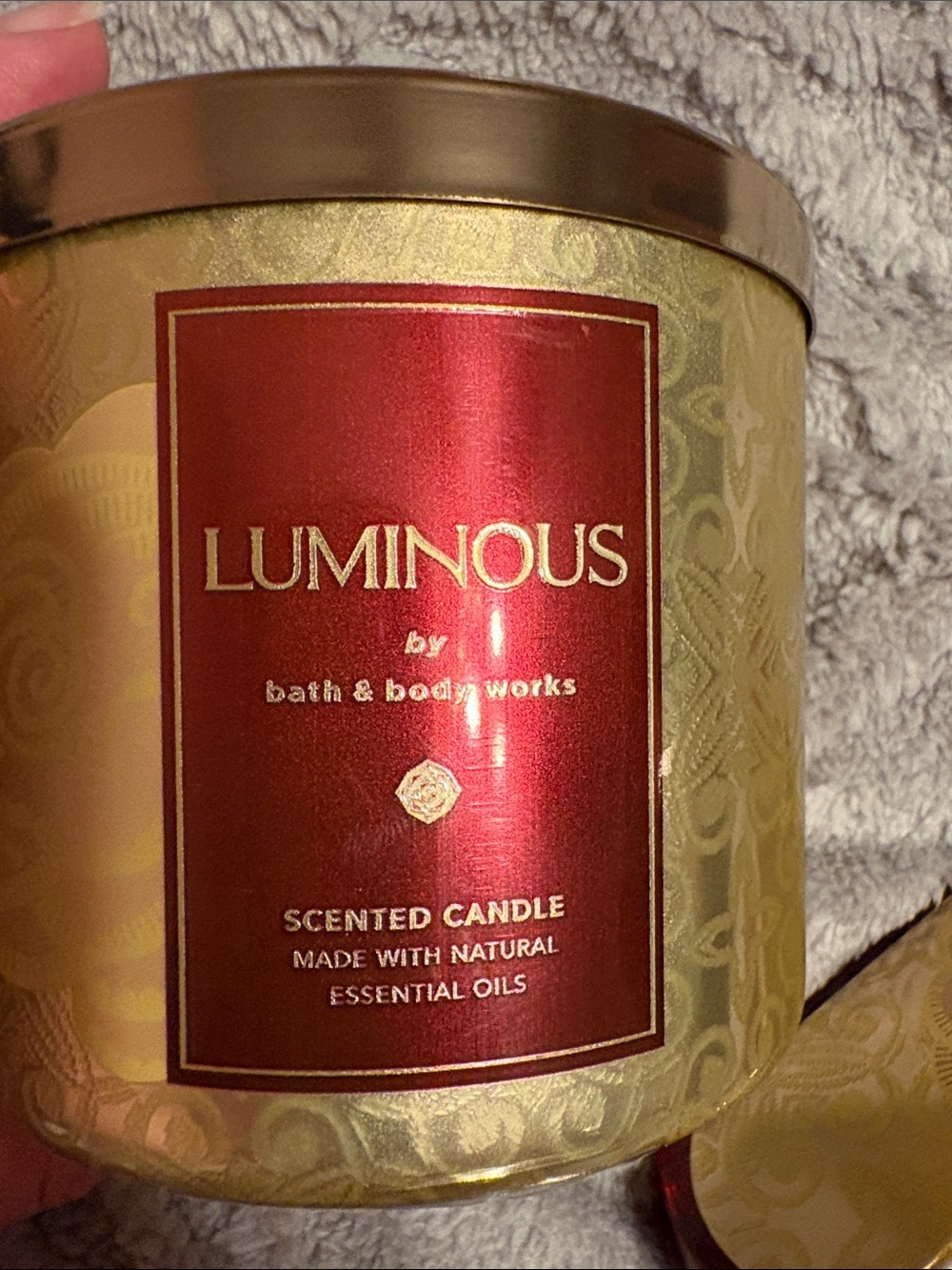 Bath & Body Works Luminous Gold and Red Hand Soap - Picture 3 of 4